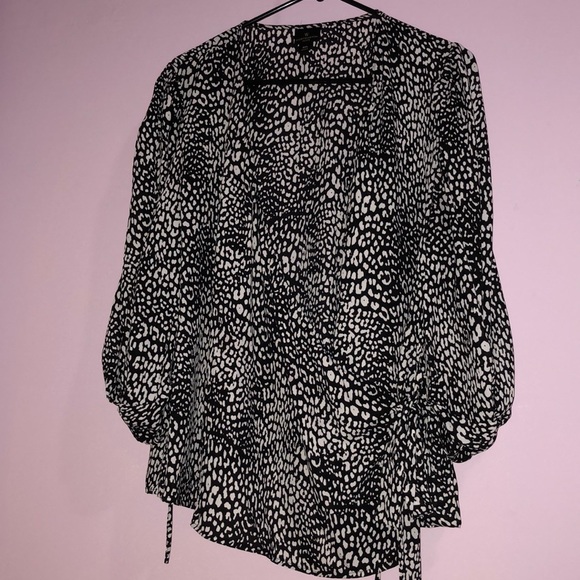 chic and stylish blouse - Picture 6 of 6